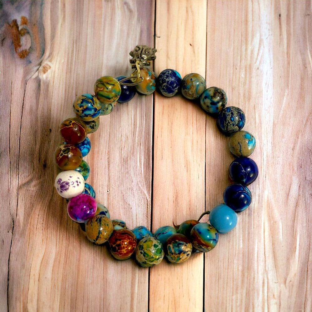 Multicolored turquoise beaded bracelet.
